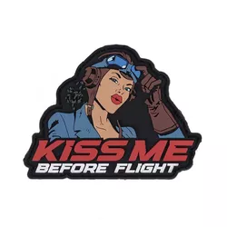 101INC nášivka 3D plastová KISS ME BEFORE FLIGHT velcro
