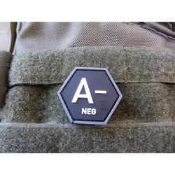 JACKETS TO GO nášivka hexagon krev A NEG plast ČERNÁ SWAT